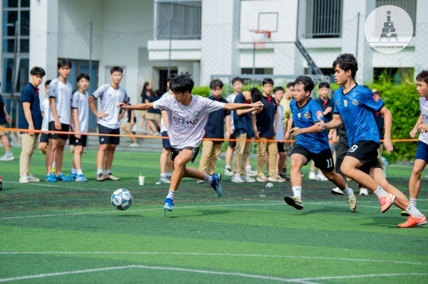 CHUNG KẾT GIẢI BÓNG MÙA THU: “NẢY LỬA” TRÁI BÓNG TRÒN, “BÙNG CHÁY” ĐƯỜNG BÓNG NÉM